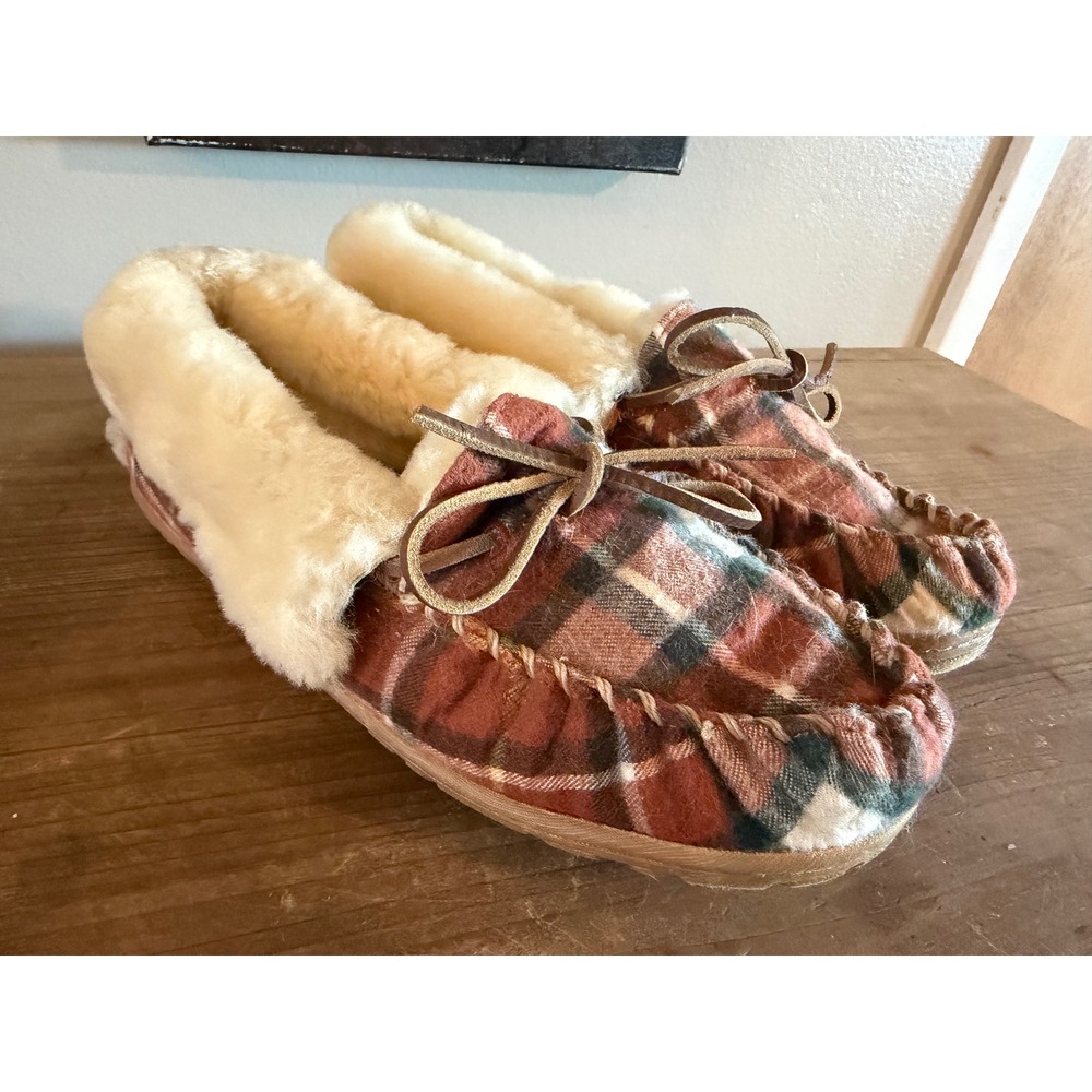 LL Bean Wicked Good Moccasins Womens 9 Plaid Flannel Shearling Slippers 505049